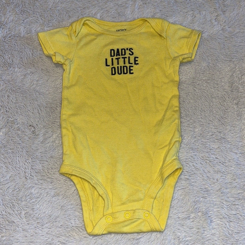 (3 for $10) carters daddy’s little dude yellow 9 month bodysuit